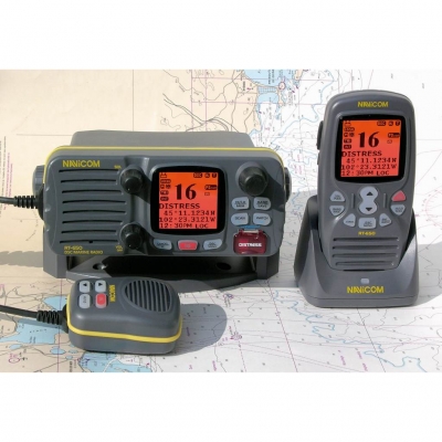 VHF DSC &amp; AIS Class-D Marine Radio NAVICOM RT-650